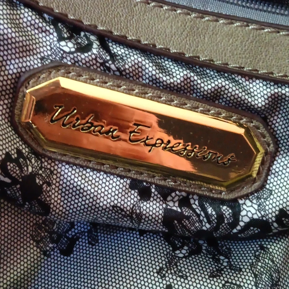 Urban Expressions 🩶 Roomy Gray Hobo Crossbody or  Shoulder Bag
